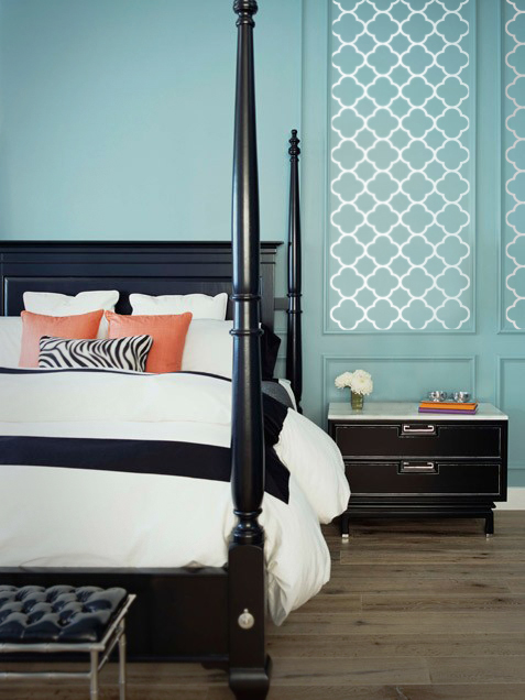 Quatre Foil Decal